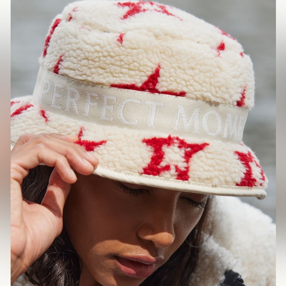 Perfect Moment Sherpa Star Bucket Hat